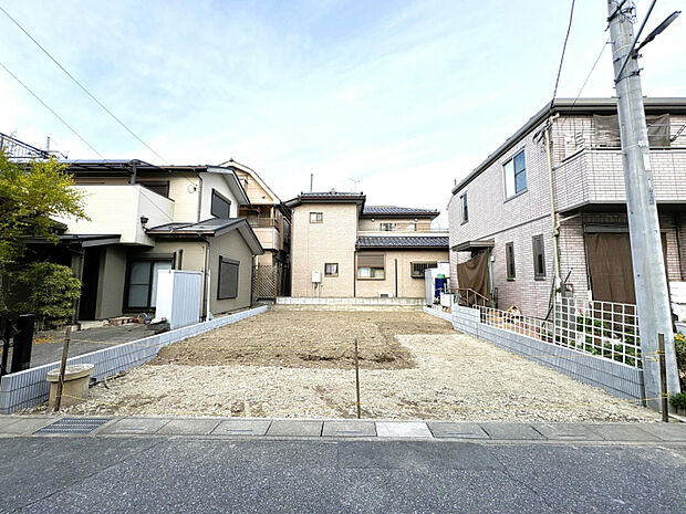 外観　敷地面積30坪！駐車スペース2台あり！主寝室可変型プラン採用！！