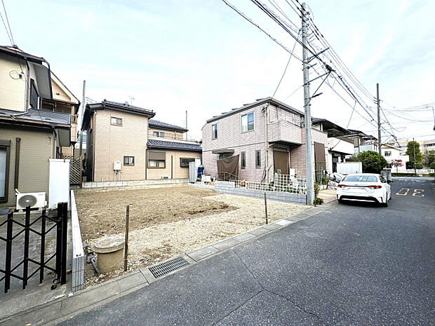 外観　敷地面積30坪！駐車スペース2台あり！主寝室可変型プラン採用！！