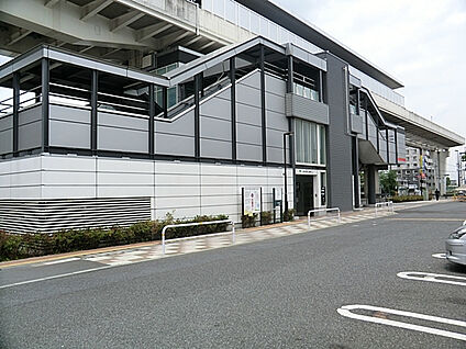 日暮里・舎人ライナー見沼代親水公園駅 746m