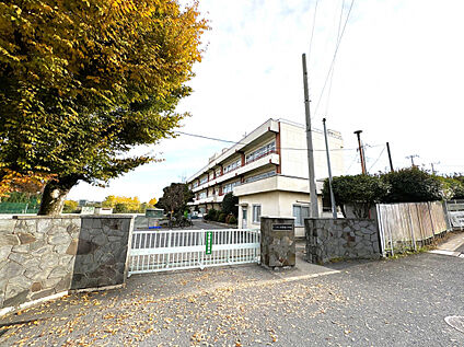 大宮西小学校 1312m