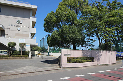瓦葺中学校 1108m