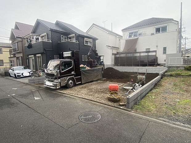 販売現地外観　3LDK＋パントリーの充実した家事動線☆