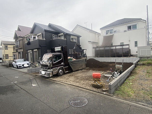 販売現地外観　カースペース2台確保