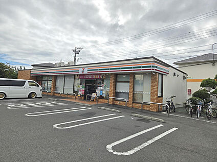 セブンイレブン平塚上平塚店 484m