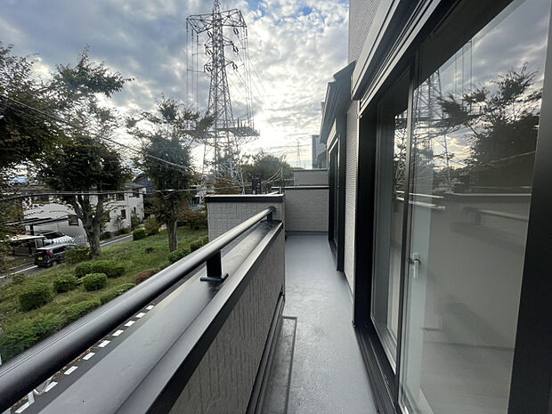 3号棟バルコニー（2025年11月撮影）　