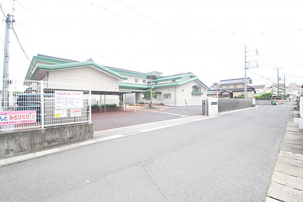 ひまわり保育園（約99m）