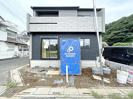 【外観写真】全居室収納付きに加え、ウォークインクローゼットや