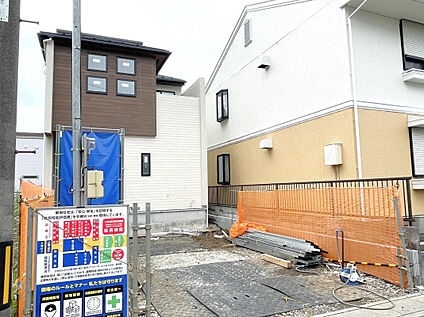 【外観写真】土地面積約135m2超のゆとりある敷地。第一種低