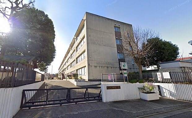 御狩場小学校（約1,100m）