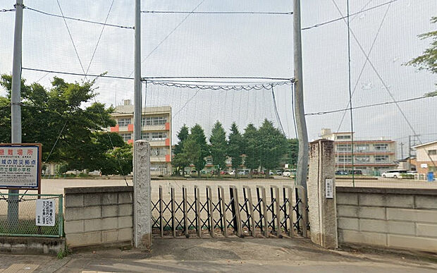 福岡小学校（約358m）