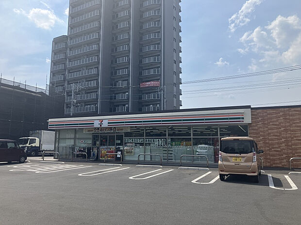 セブンイレブン川越南大塚4丁目店（約775m）