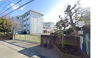 千代田小学校 469m