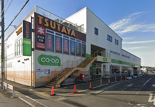 コープ高階店（約701m）