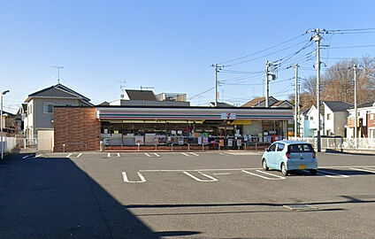 セブンイレブン三芳藤久保西店 382m