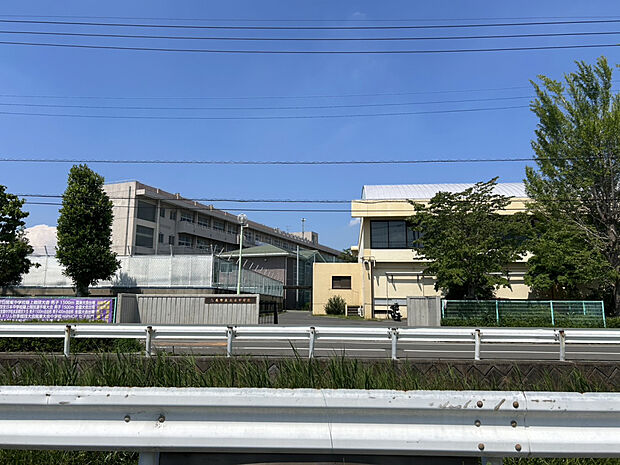大石中学校（約420m）