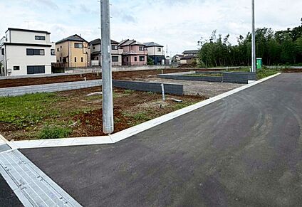 落ち着いた街並みの分譲地