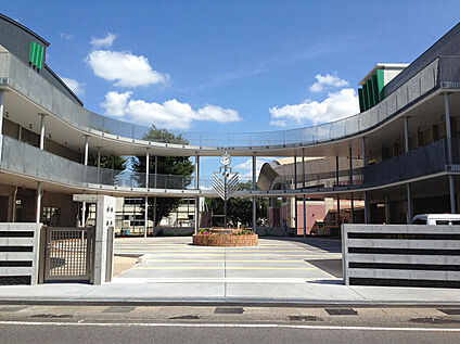 松ケ丘中学校 450ｍ(徒歩6分)