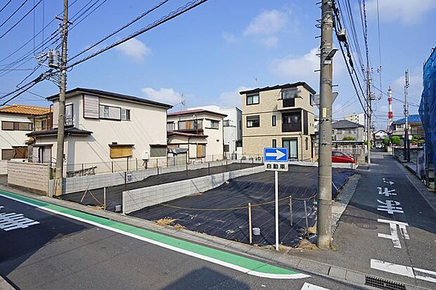 分譲地全景1（撮影_2024年9月）全2区画、南向きの整形地です。 ※販売済区画を含む場合がございます。最新の販売状況は区画図等をご参照下さい。