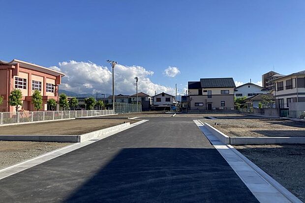 まちなみ（撮影_2024年5月）※販売済区画を含む場合がございます。最新の販売状況は区画図等をご参照下さい。まちなみ（撮影_2024年5月）全6区画の分譲地