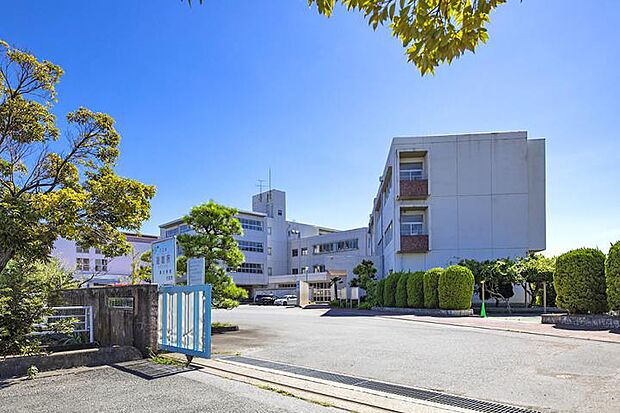 行田市立泉小学校(約1,200m・徒歩15分)