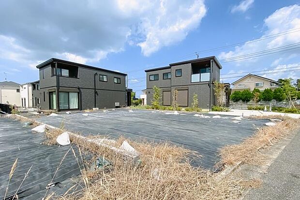 【No.3_土地2（撮影_2025年9月）】約55.07坪のゆったりとした土地。2台駐車や広いガーデンスペースも確保できます。