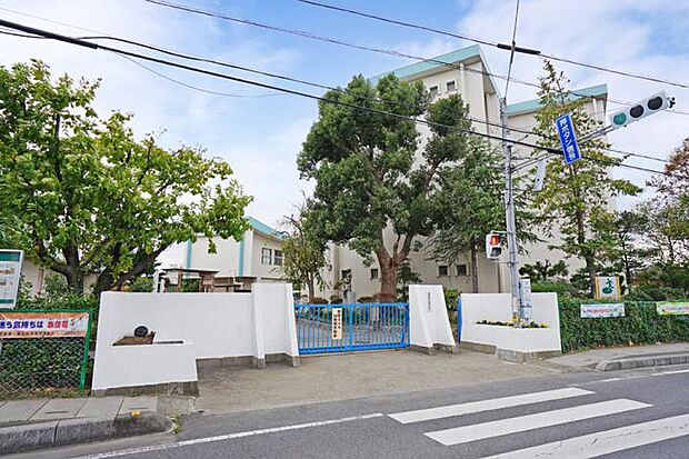 春日部市立八木崎小学校(約760m・徒歩10分)