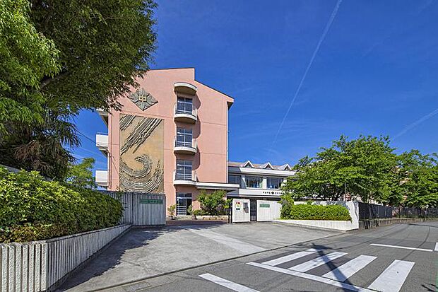 甲府市立富竹中学校（約630m・徒歩8分）