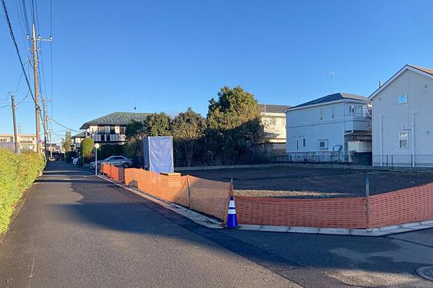 A街区土地全景2（撮影_2025年12月）デザインガイドラインに沿った美しいまちなみを維持します。※販売済区画を含む場合がございます。最新の販売状況は区画図等をご参照下さい。