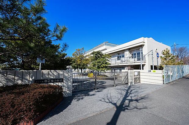 横浜市立荏子田小学校（約620m・徒歩8分）