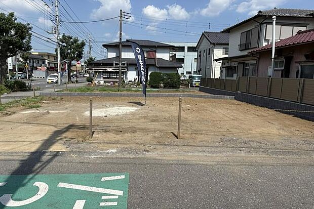 【分譲地全景4(撮影_2026年7月)】徒歩圏内に生活利便施設が揃った暮らしやすい環境です。※販売済区画を含む場合がございます。