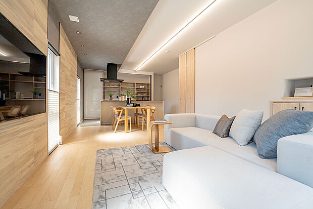 【モデルハウス2棟W公開中】A号地は約18.5帖LDKからアプローチできる、約6帖「つなテラ」がある住まい。外部から視線を気にせず、インドアもアウトドアもアクティブに楽しめます。機能的な水回りも魅力!