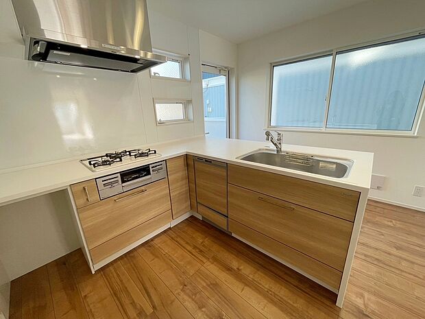 施工例　革新的なデザインと優れた機能性は毎日欠かせないキッチンワークに歓びをプラス