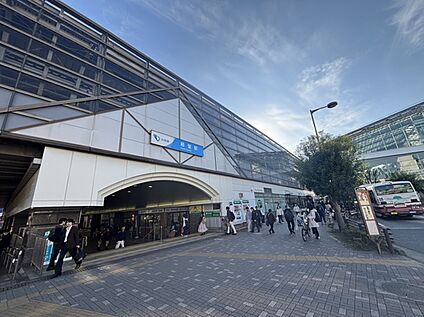 経堂駅 約1120m(徒歩14分)