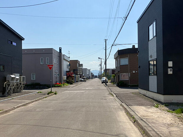 【現地写真】
更地渡しにつき解体費用が抑えられ、スムーズな建築開始が可能です。
(2024年5月撮影)