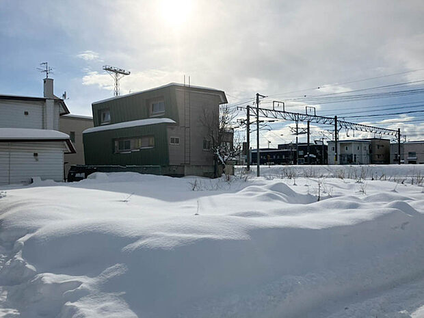 【現地写真】
ゆとりある土地なら、間取りの自由度が高まり、夢も広がります。建築プランも多数ご用意しておりますので、お気軽にご相談ください。
(2026年1月撮影)