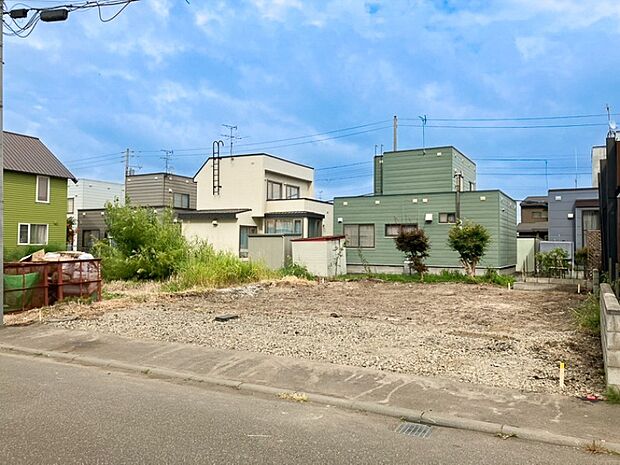 【現地写真】
ファミリーにおすすめの建物参考プランもご用意しております。ご家族の暮らしをイメージしながら、理想の住まいづくりをご検討いただけます。
(2026年6月撮影)