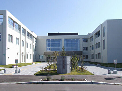 屯田北中学校 1600m(徒歩20分)