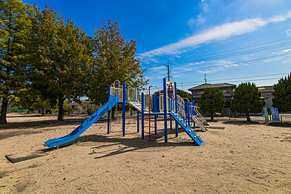 新涯第10公園 170～200m(徒歩2～3分)