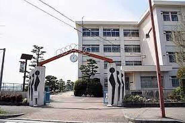 高嶺小学校