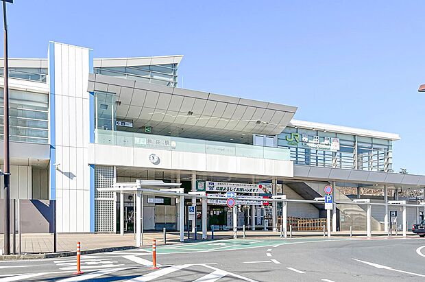 JR常磐線「勝田」駅（約2,400m）