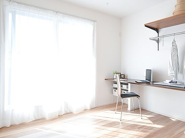 【その他画像】【コモレビ空間】洗濯物の部屋干しにピッタリ。雨の日はもちろん、花粉やPM2.5などが気になる季節も安心です。※画像はイメージです。実際の商品とはデザイン・仕様が一部異なります。