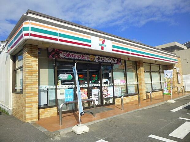 セブンイレブン名古屋川中町店