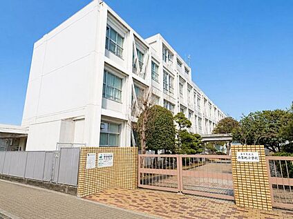 西築地小学校 約280ｍ(徒歩約4分)