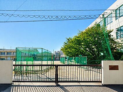 黄金中学校 約850ｍ(徒歩約11分)