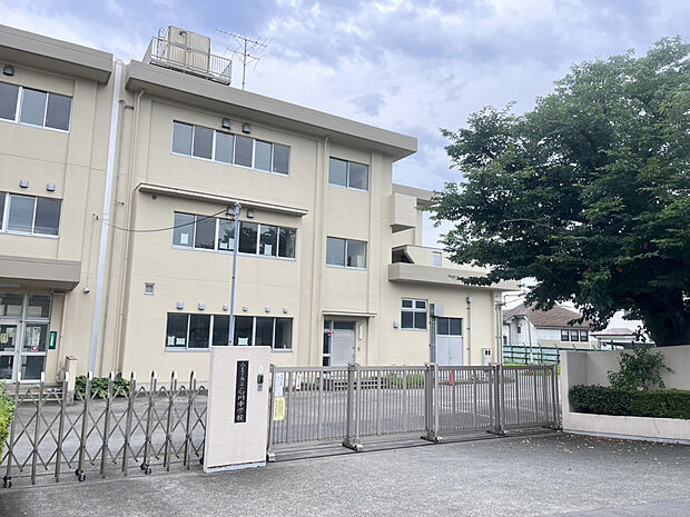八王子市立石川中学校（約1,435m）