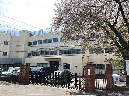 市立第七小学校 約35m(徒歩1分)