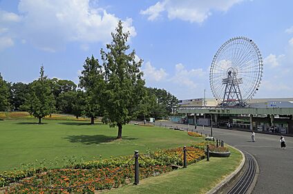 万博記念公園 150ｍ～230ｍ(徒歩2分～3分)