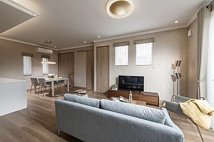 現地モデルハウス(33号地)