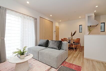 5号地モデルハウス:LDK