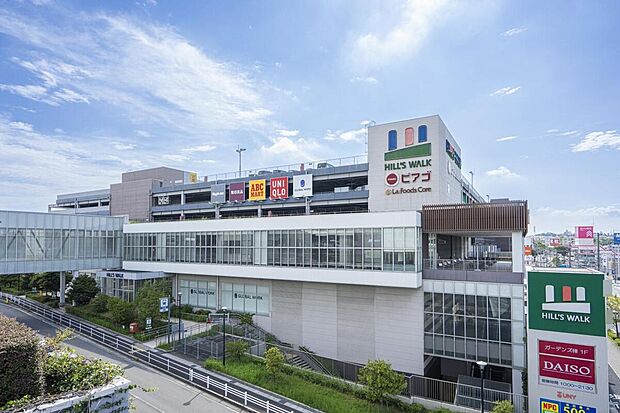 HILL'S WALK(ヒルズウォーク徳重ガーデンズ)（約2,420m）